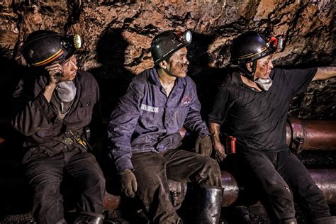煤矿工人工资是谁来算