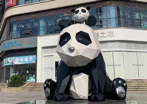 熊猫雕塑制作厂家