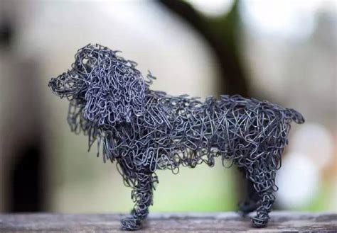 狗创意雕塑图片
