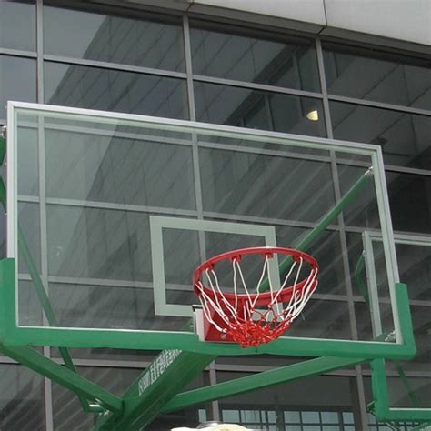 玻璃篮球板多少钱一块