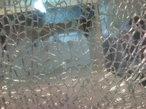 玻璃钢为什么会出现裂纹