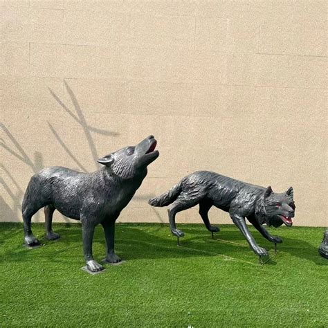 玻璃钢雕塑狼