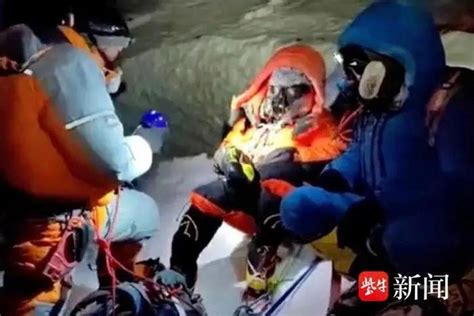 珠峰被救女子不付救援费80