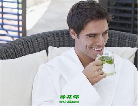 男性长期喝绿茶的危害