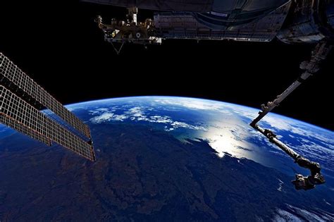空间站最新拍摄地球