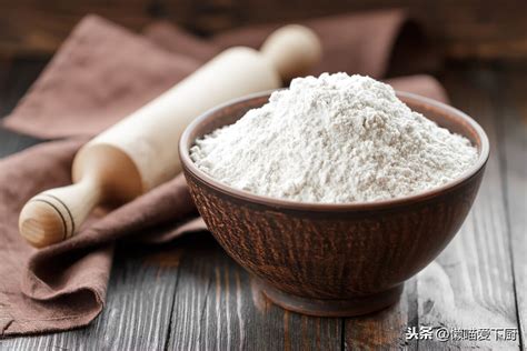 粘米粉是大米磨出来的吗