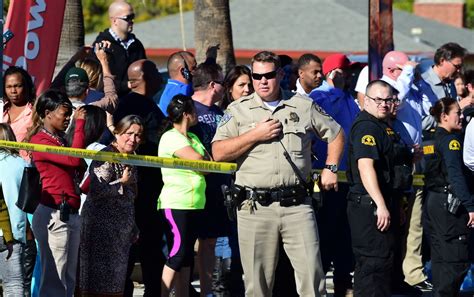 美国加州枪击案致13人死亡