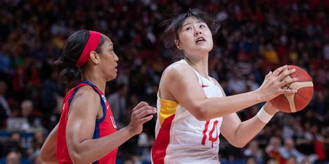 美国女篮胜中国女篮数据