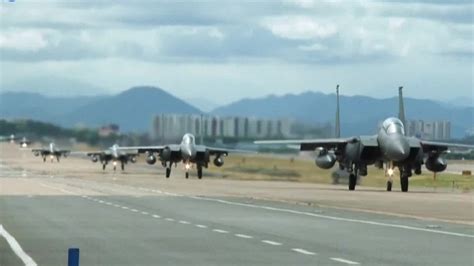 美韩联手出动二十八架飞机