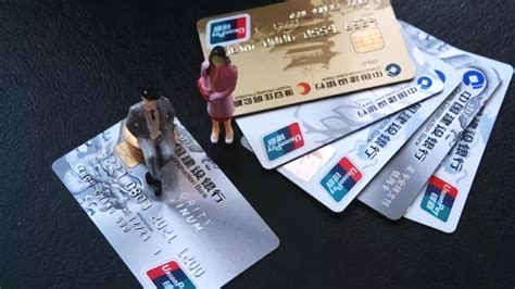 老婆偷刷丈夫信用卡可以报警吗