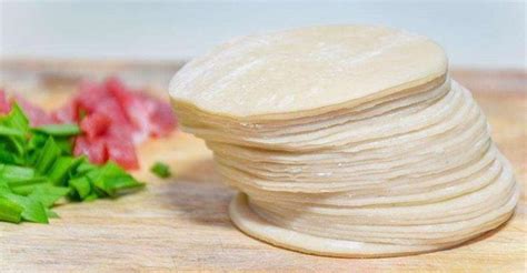 自制饺子皮用什么面粉