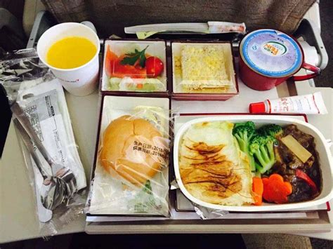 航班支持绿色飞行是否提供餐食