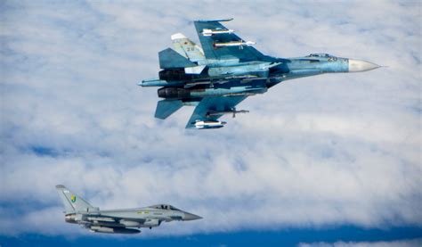 英国空军在黑海拦截俄罗斯战斗机