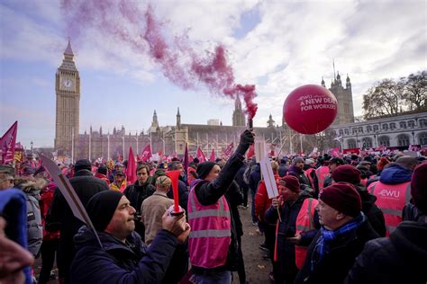 英国罢工根本原因