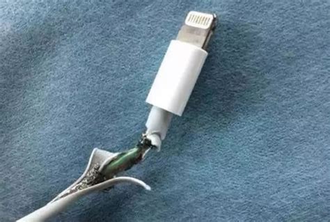 苹果充电器漏电会导致手机损坏吗