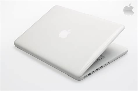 苹果白色笔记本电脑