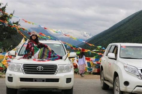 西藏尊租车