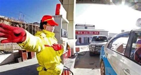 西藏汽车缺氧事件