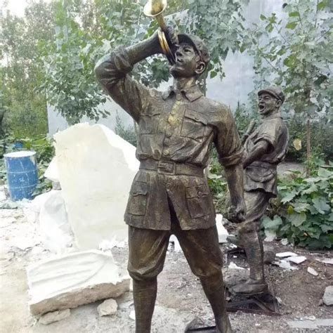 解放军的雕塑