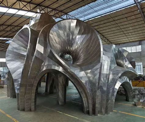 贵州不锈钢造型雕塑多少钱