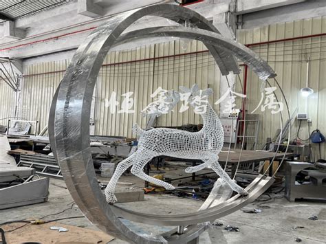 赤峰大型不锈钢雕塑在线咨询