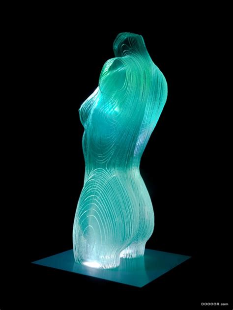 透明玻璃雕塑