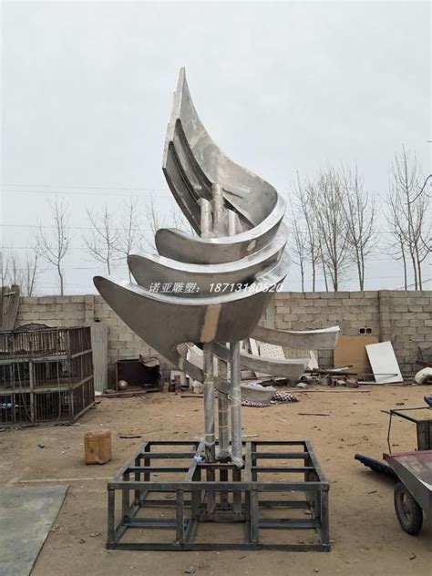 郑州专业订做不锈钢雕塑厂家供货