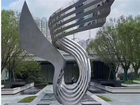 郑州校园不锈钢公园雕塑定制