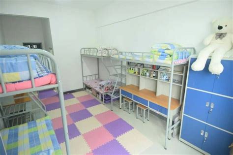 郑州财经学院寝室图片