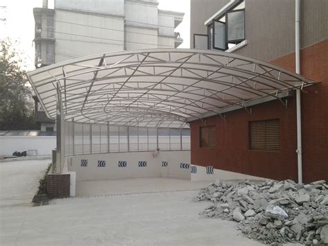 酒泉钢结构雨棚工程
