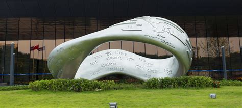 重庆大型玻璃钢雕塑厂