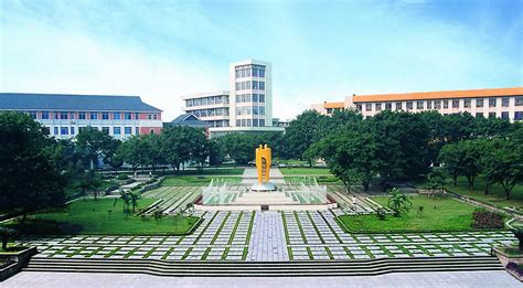 重庆科技学院出国条件