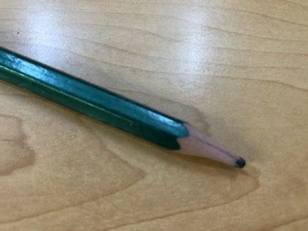 铅笔芯一般含铅