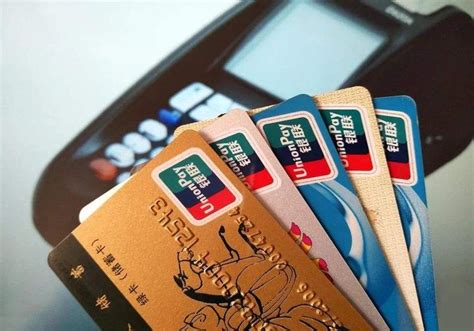 银行卡流水很少能办信用卡吗
