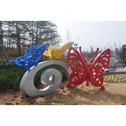 镇江地方玻璃钢雕塑批量定制