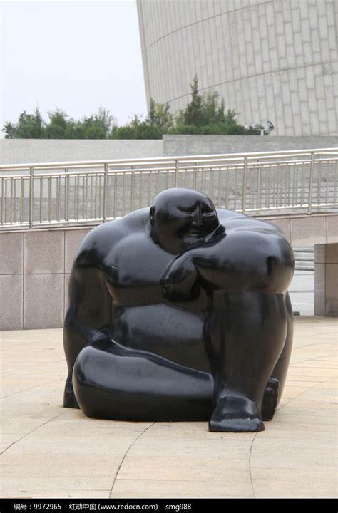 阿里巴巴胖子雕像