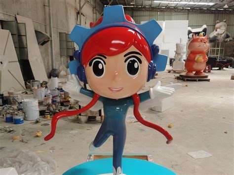 青岛玻璃钢动漫人物雕塑定制厂家
