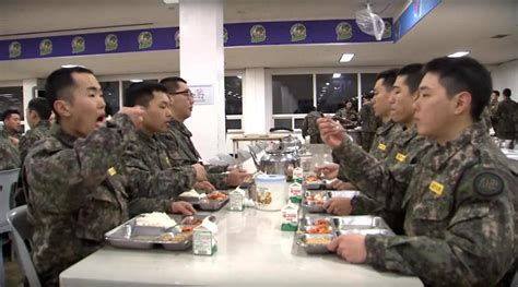 韩国军队吃不起肉