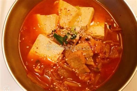 韩式五花肉泡菜汤