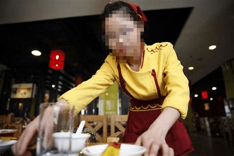 餐厅收18岁以下的服务员犯法吗