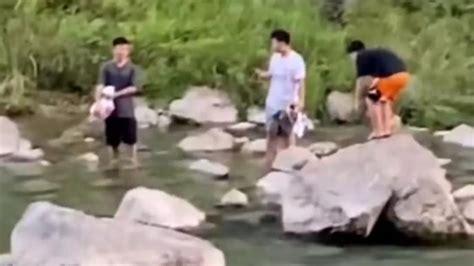 3名男子野泳突遇河水暴涨