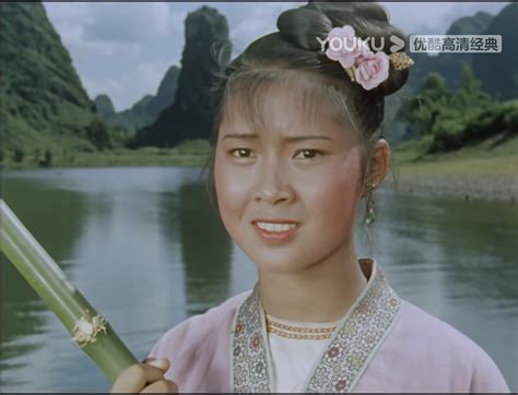 80年代刘三姐中的若兰是谁扮演的